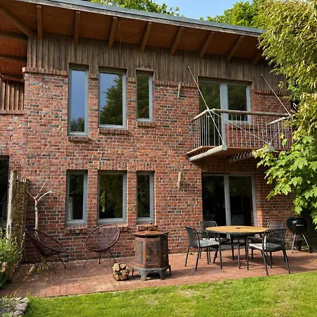 Mit Garten In Der Lueneburger Heide